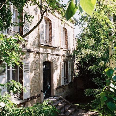 Au Fil De Troyes Bed & Breakfast Sainte-Savine Exterior photo