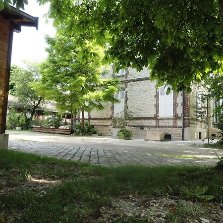 Au Fil De Troyes Bed & Breakfast Sainte-Savine Exterior photo